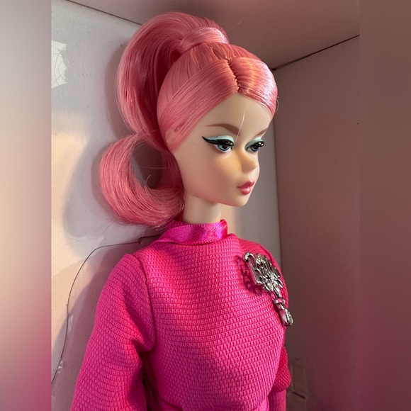 Barbie Silkstone Doll Proudly Pink BFMC - Picture 2 of 12